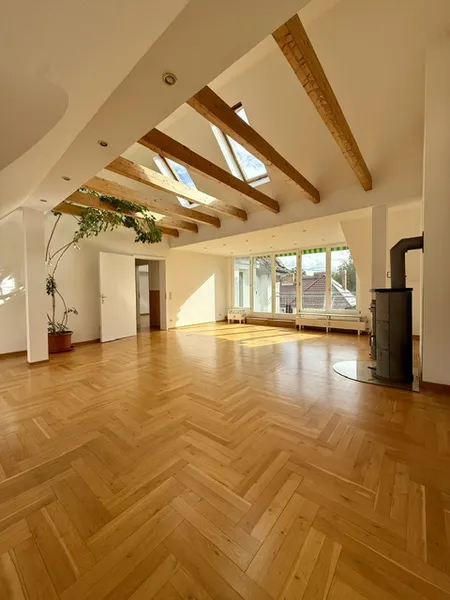 Exklusive großzügige Dachgeschoßwohnung - maximal 5 Jahre — photo 1